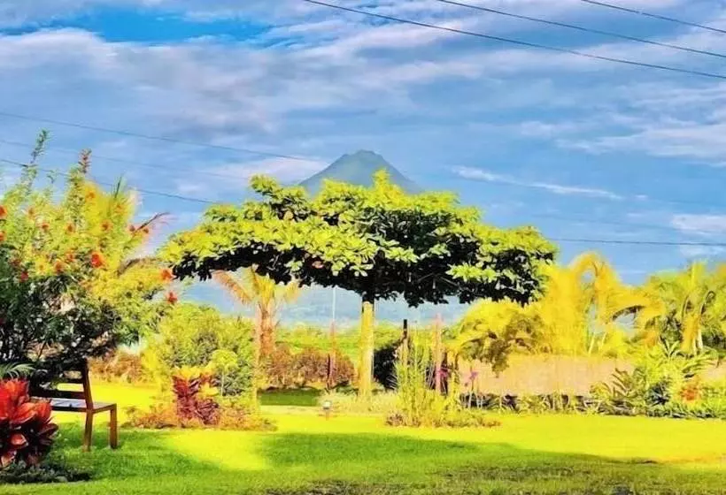 هتل Jardines Arenal