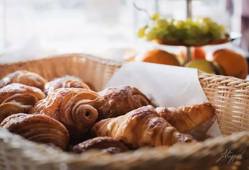 هتل Le Paris Brest