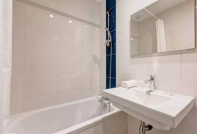 هتل Le Paris Brest