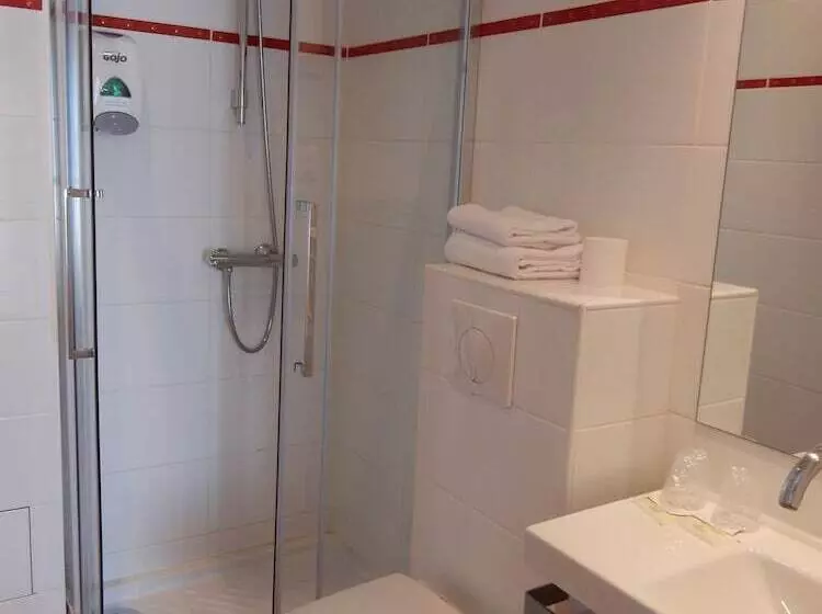 هتل Le Paris Brest