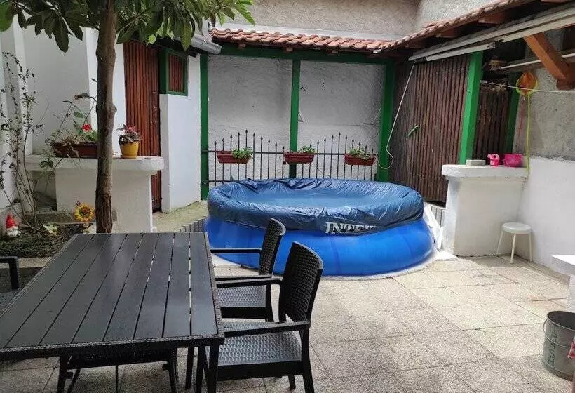 هتل Villa Anja