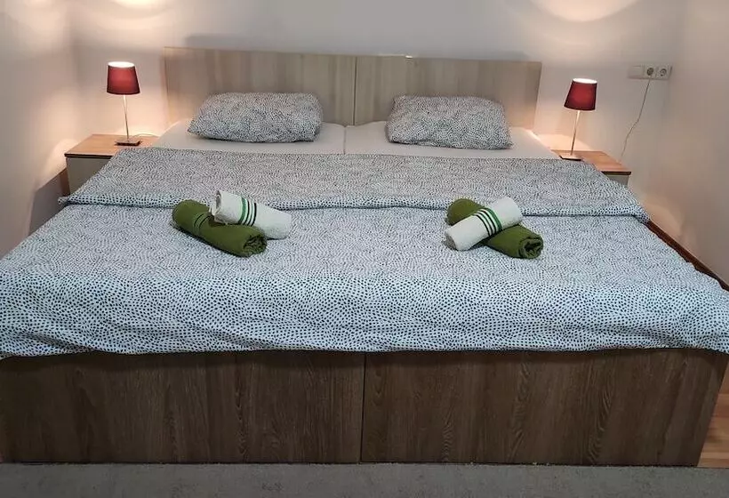 هتل Villa Anja
