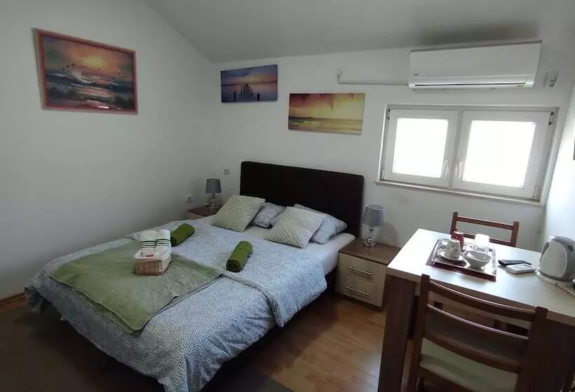هتل Villa Anja