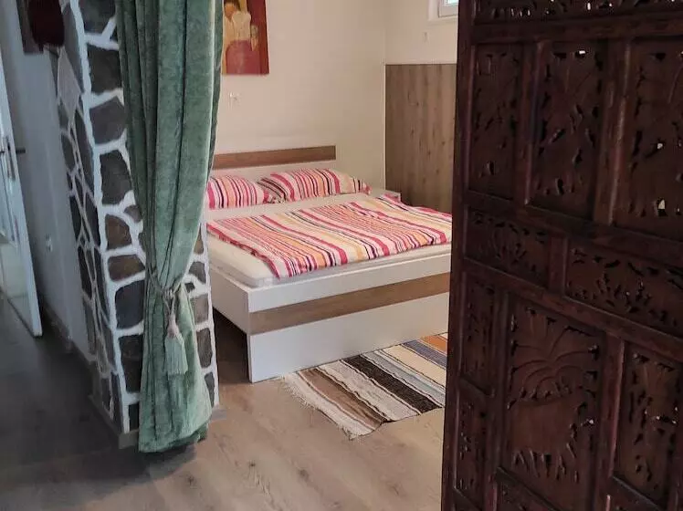 هتل Villa Anja