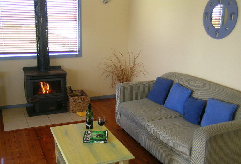 בית מלון כפרי Rayville Boat Houses