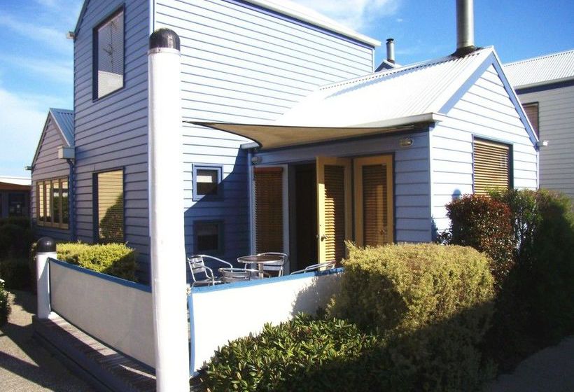 בית מלון כפרי Rayville Boat Houses