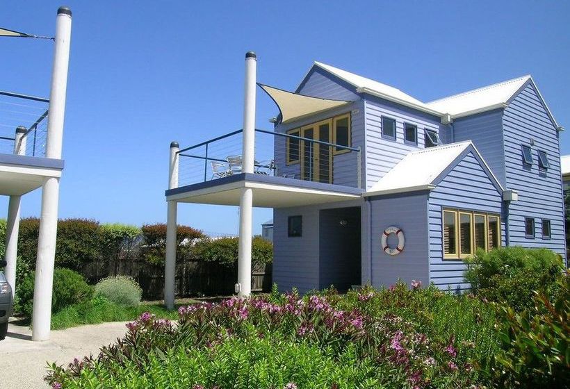 בית מלון כפרי Rayville Boat Houses