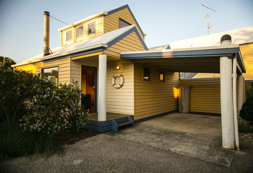 בית מלון כפרי Rayville Boat Houses