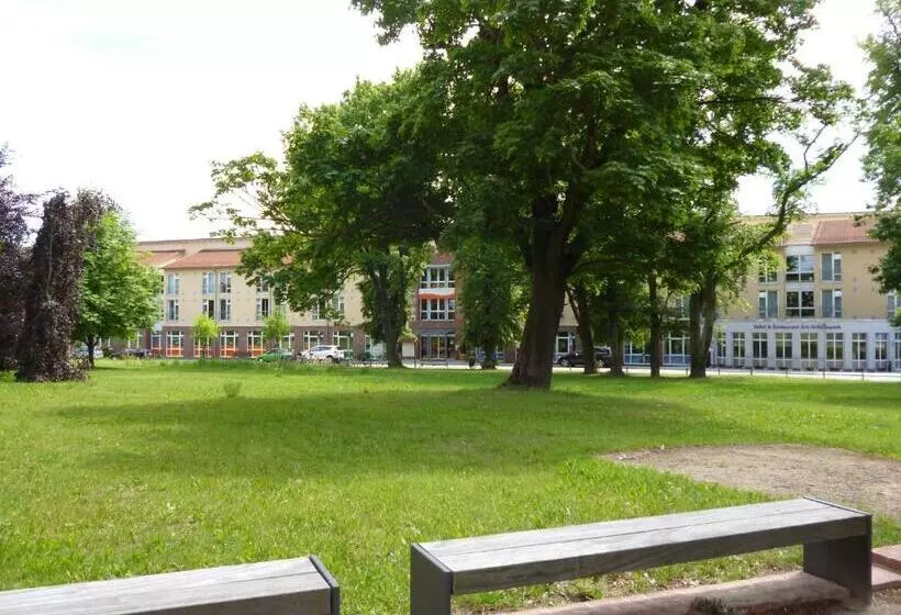 Hotelli & Restaurant Am Schlosspark