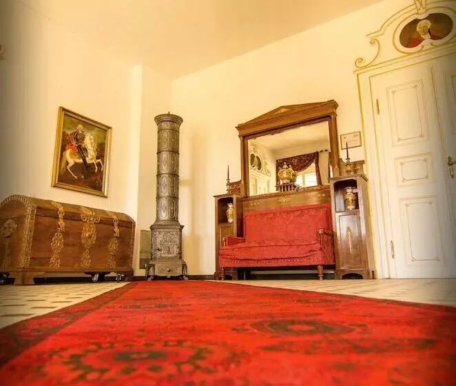 Hotelli Schloss Grochwitz