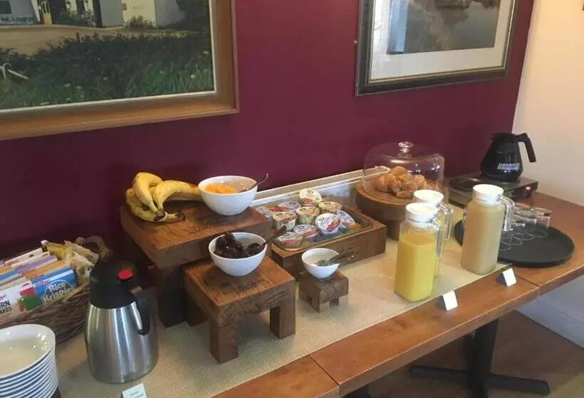 호텔 Marsham Arms Inn