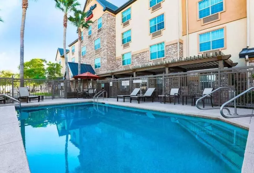 ホテル Towneplace Suites By Marriott Yuma