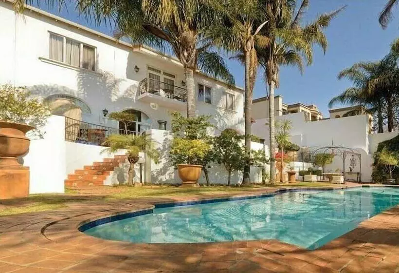 هتل Waterkloof Mansion Boutique