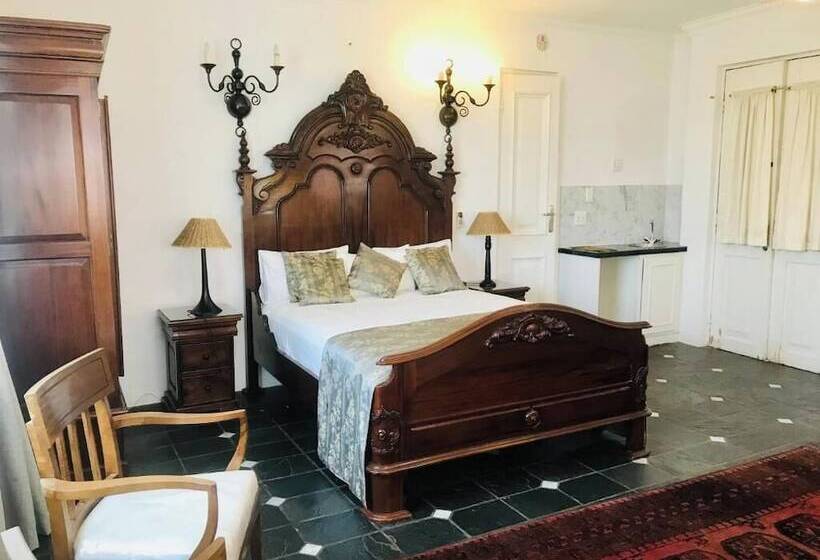 ホテル Waterkloof Mansion Boutique