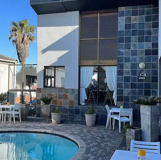 פנסיון Le Blue Guest House