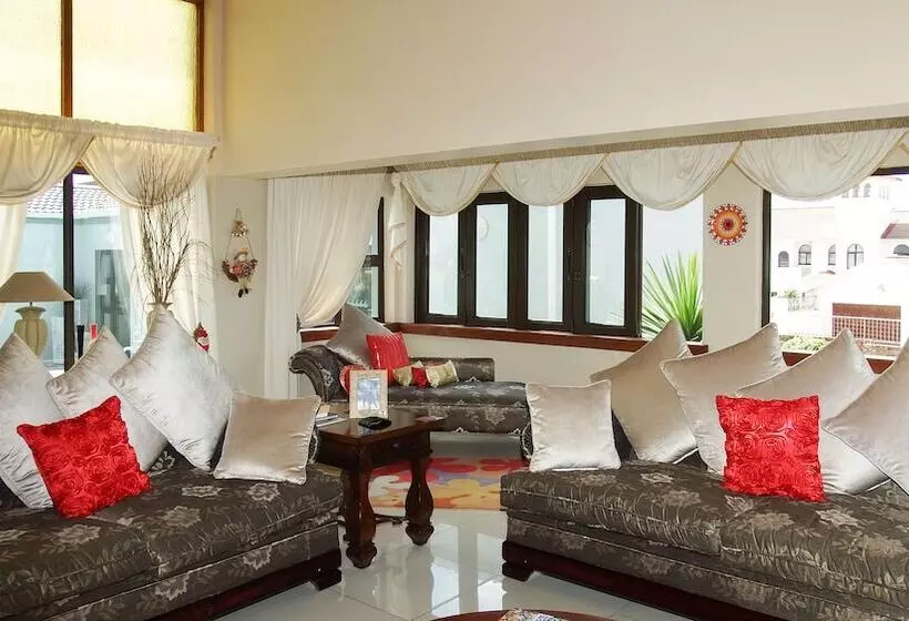 פנסיון Le Blue Guest House