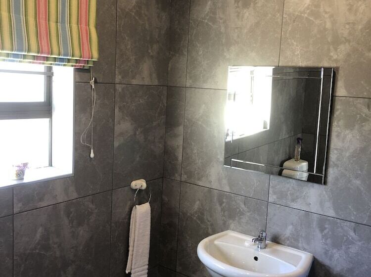 פנסיון Le Blue Guest House