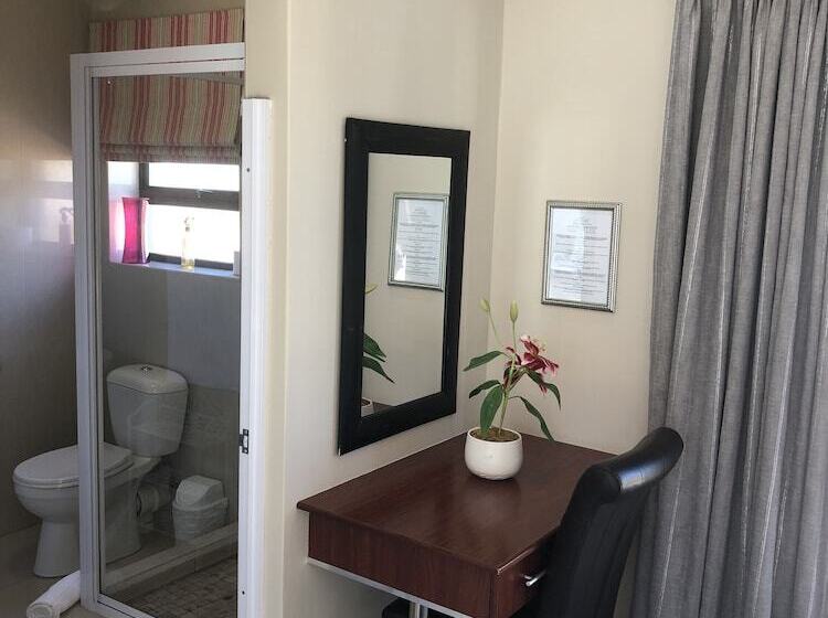 פנסיון Le Blue Guest House