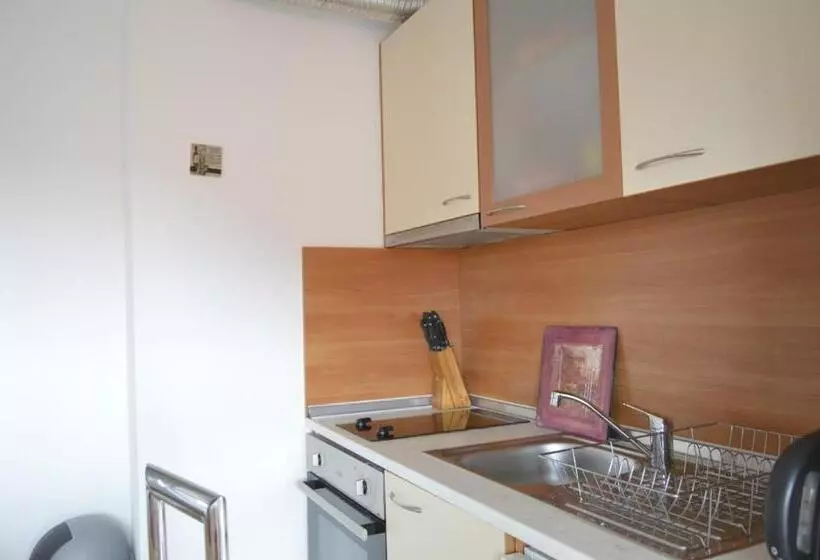 Persey Flora Apartments