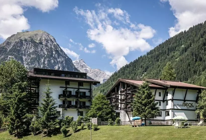 Sporthotel By Alpenlodge