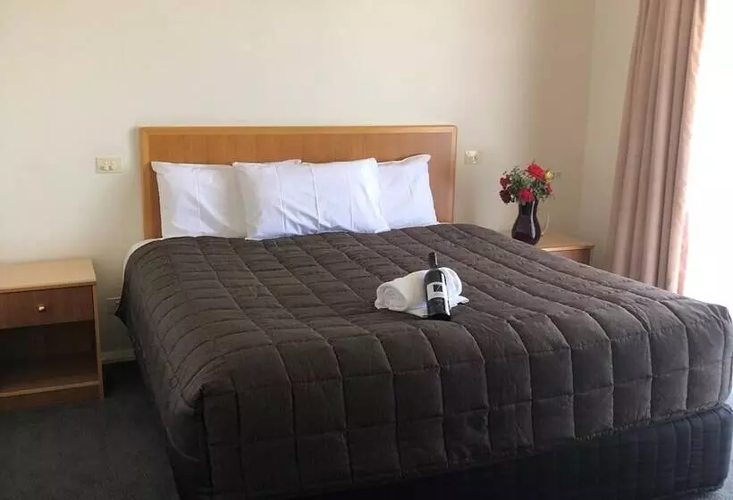 Turners Vineyard Motel