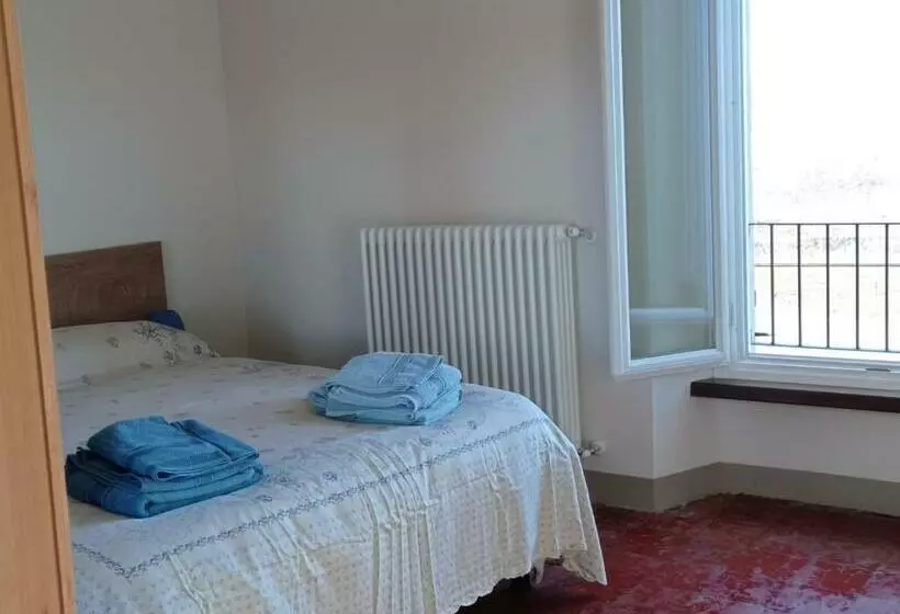 ユースホステル Rifugio Escursionistico Ex Scuola Grassi, Bubbio