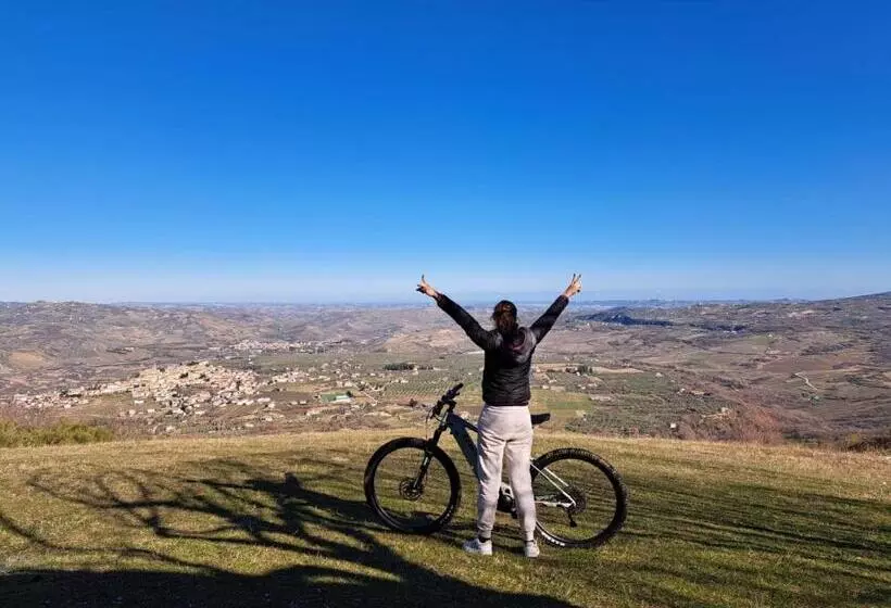 ホテル Azienda Agrituristica La Torretta