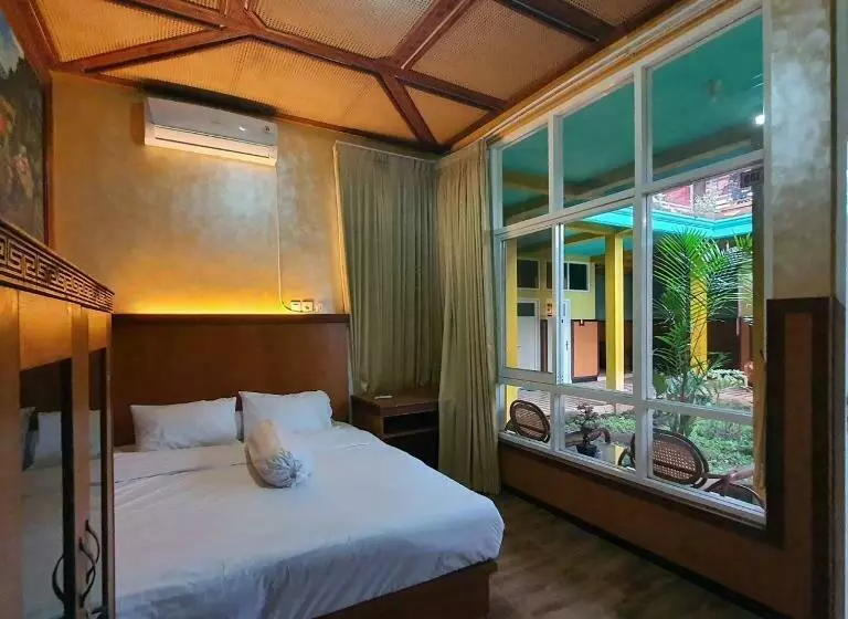 Majatalo Homestay Abah Kolam Syariah