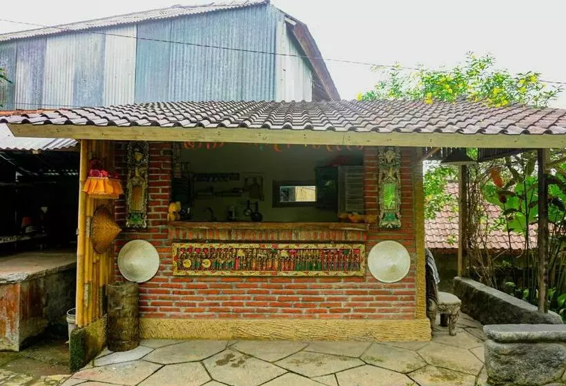 ペンション Kresna Asih House