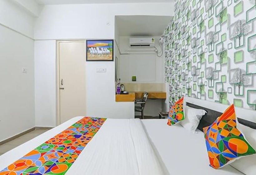 בית מלון כפרי Fabexpress Ashiyana Inn