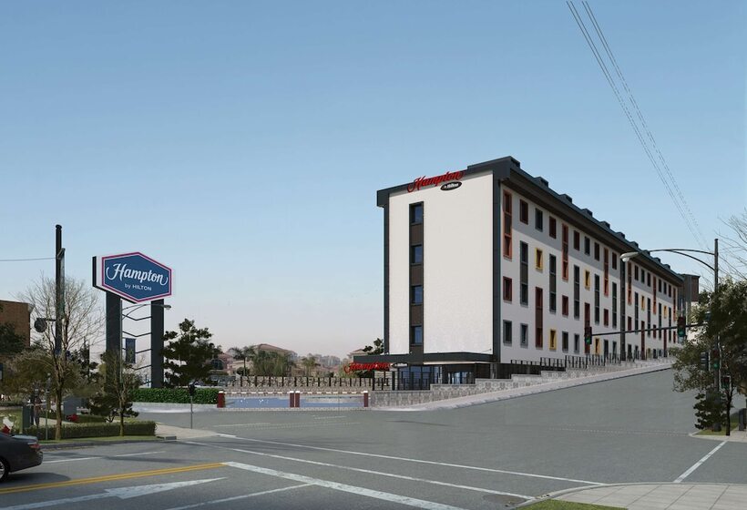 ホテル Hampton By Hilton Istanbul Airport, Arnavutkoy