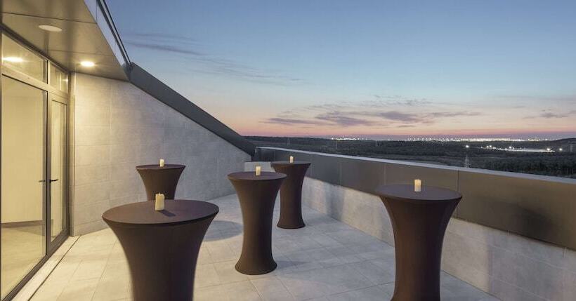 ホテル Hampton By Hilton Istanbul Airport, Arnavutkoy