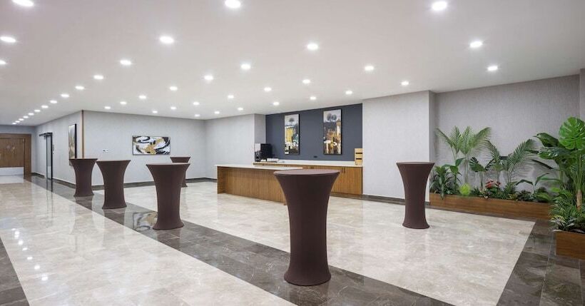 ホテル Hampton By Hilton Istanbul Airport, Arnavutkoy