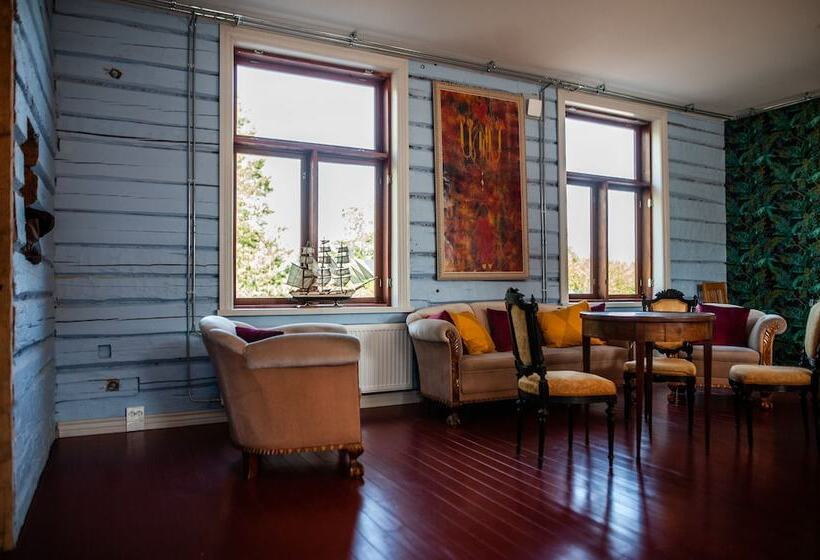 בית מלון כפרי Matkustajakoti Ykspihlaja