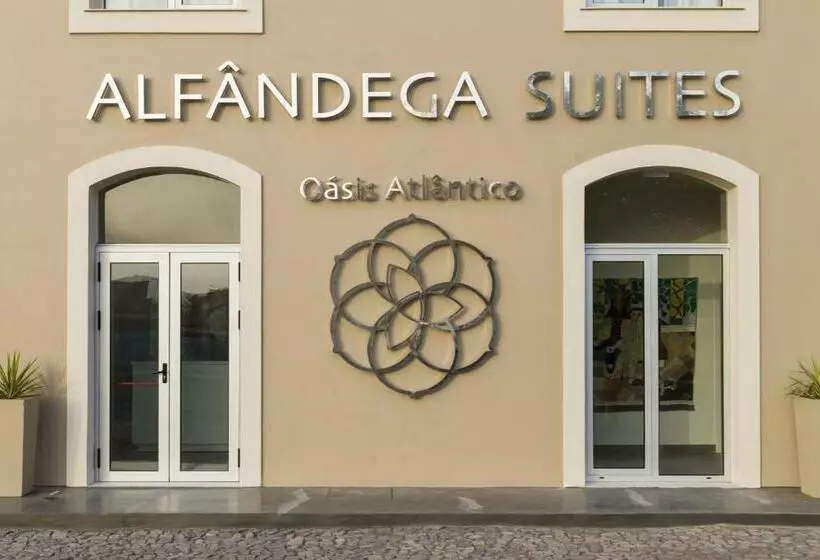 هتل Oasis Tarrafal Alfandega Suites