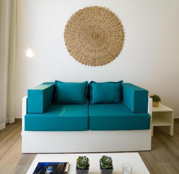 Отель Oasis Tarrafal Alfandega Suites