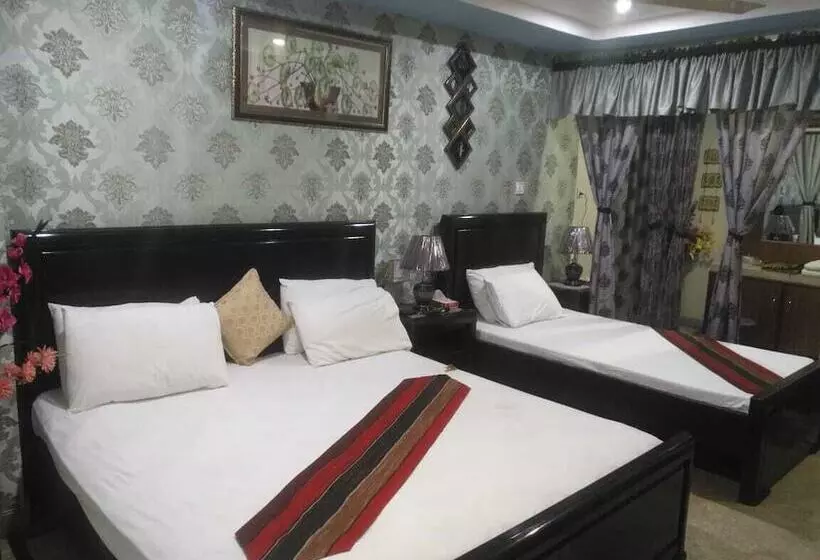 هتل Royal Residency Multan