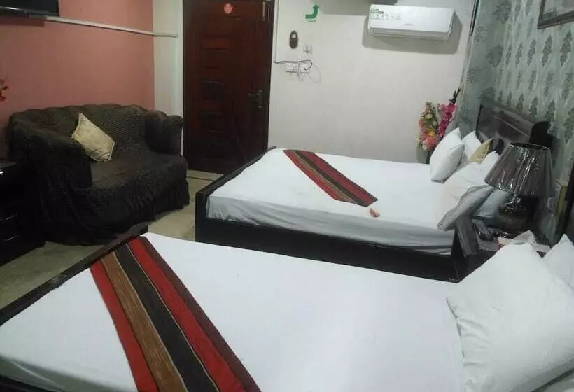 هتل Royal Residency Multan