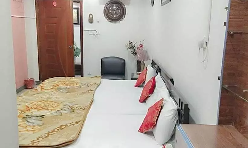 هتل Royal Residency Multan