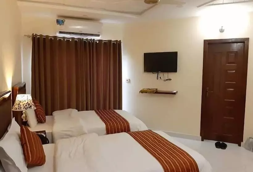 هتل Royal Residency Multan