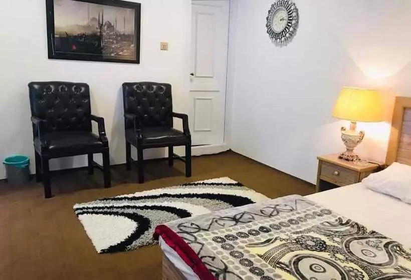 هتل Royal Residency Multan