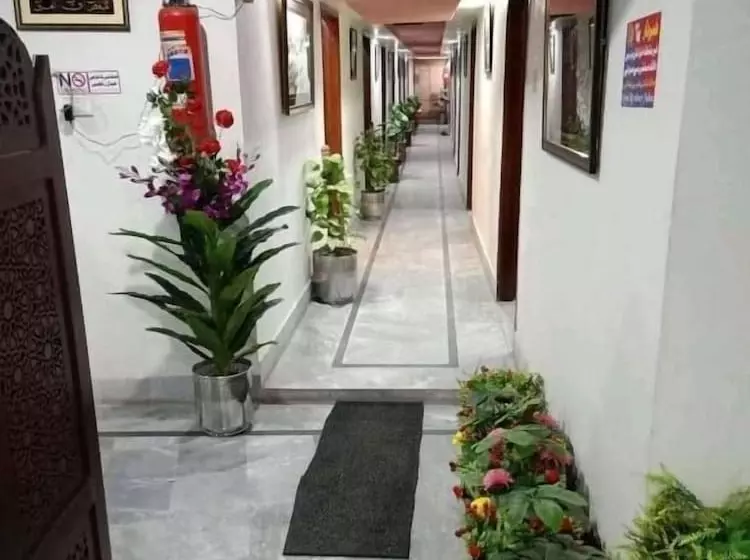 هتل Royal Residency Multan