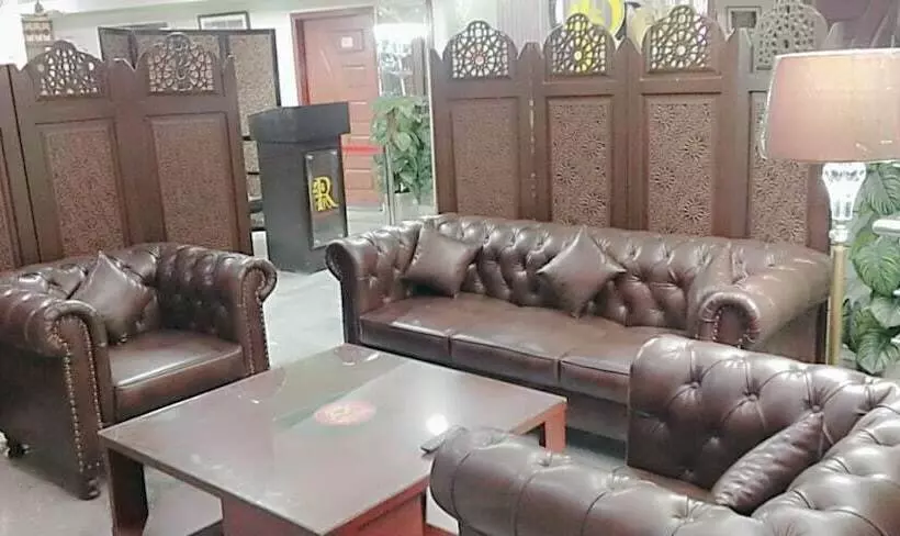 هتل Royal Residency Multan