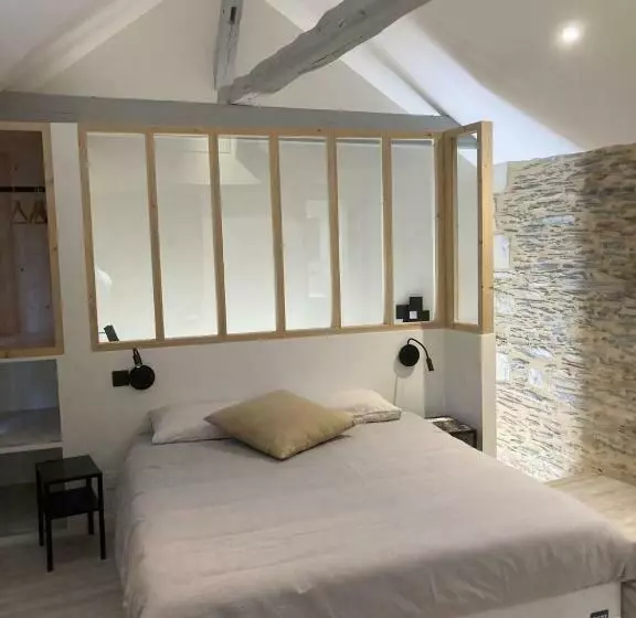La Maison Du Cocher   Chambre Indépendante Climatisée En Hypercentre   Lit Queen Size