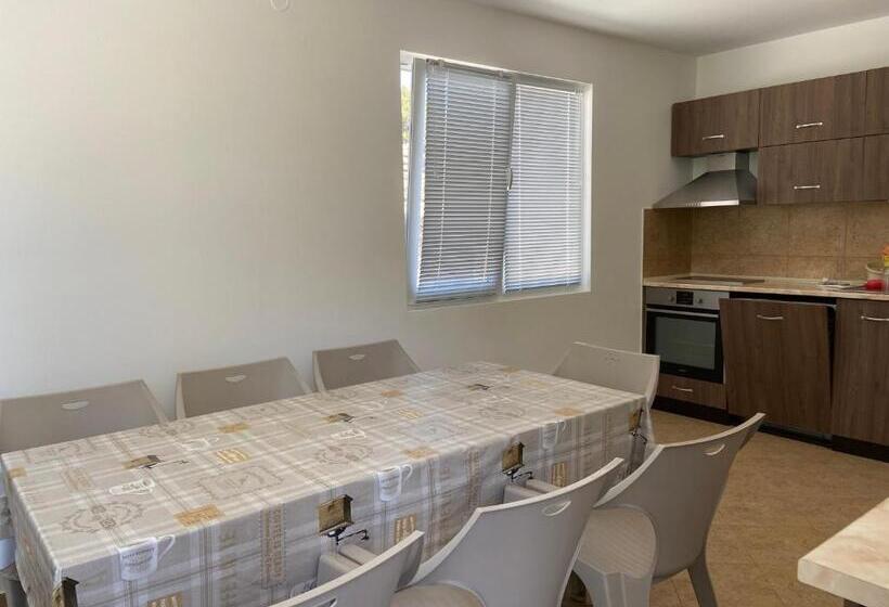 Pensiune соларис 4