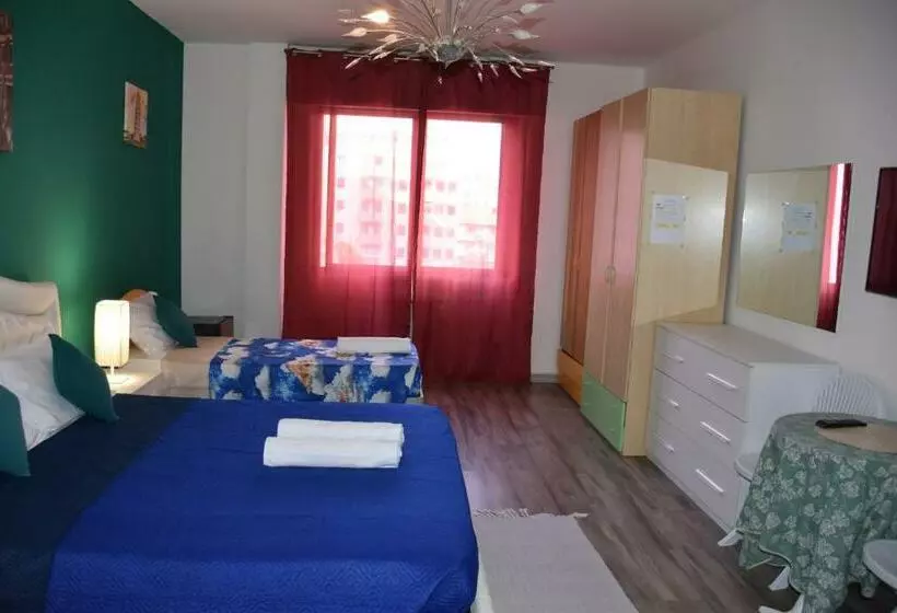 تختخواب و صبحانه Venice Day Apartment
