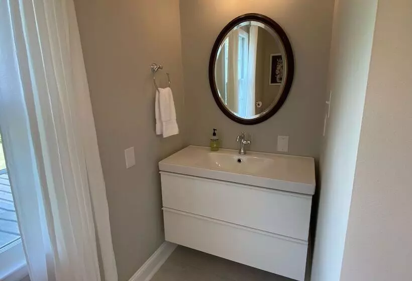 ユースホステル Rose Hill Inn