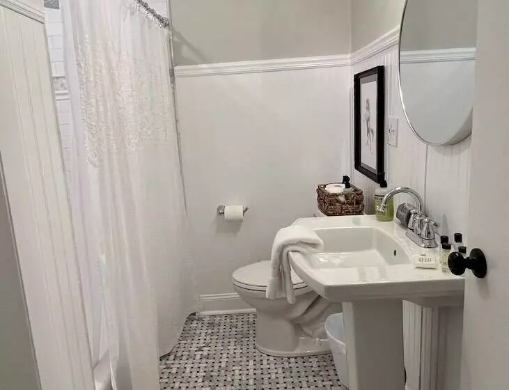 ユースホステル Rose Hill Inn