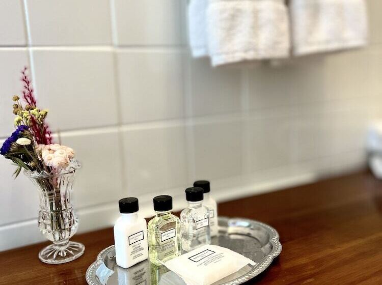 فندق صغير Rose Hill Inn