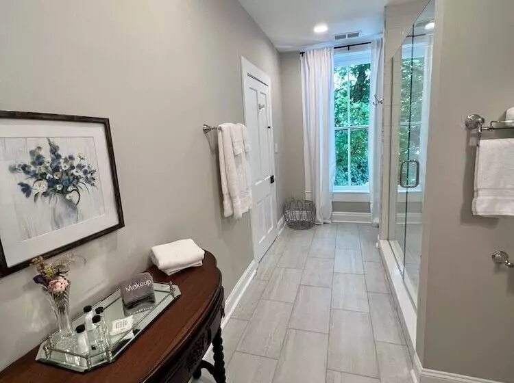 ユースホステル Rose Hill Inn